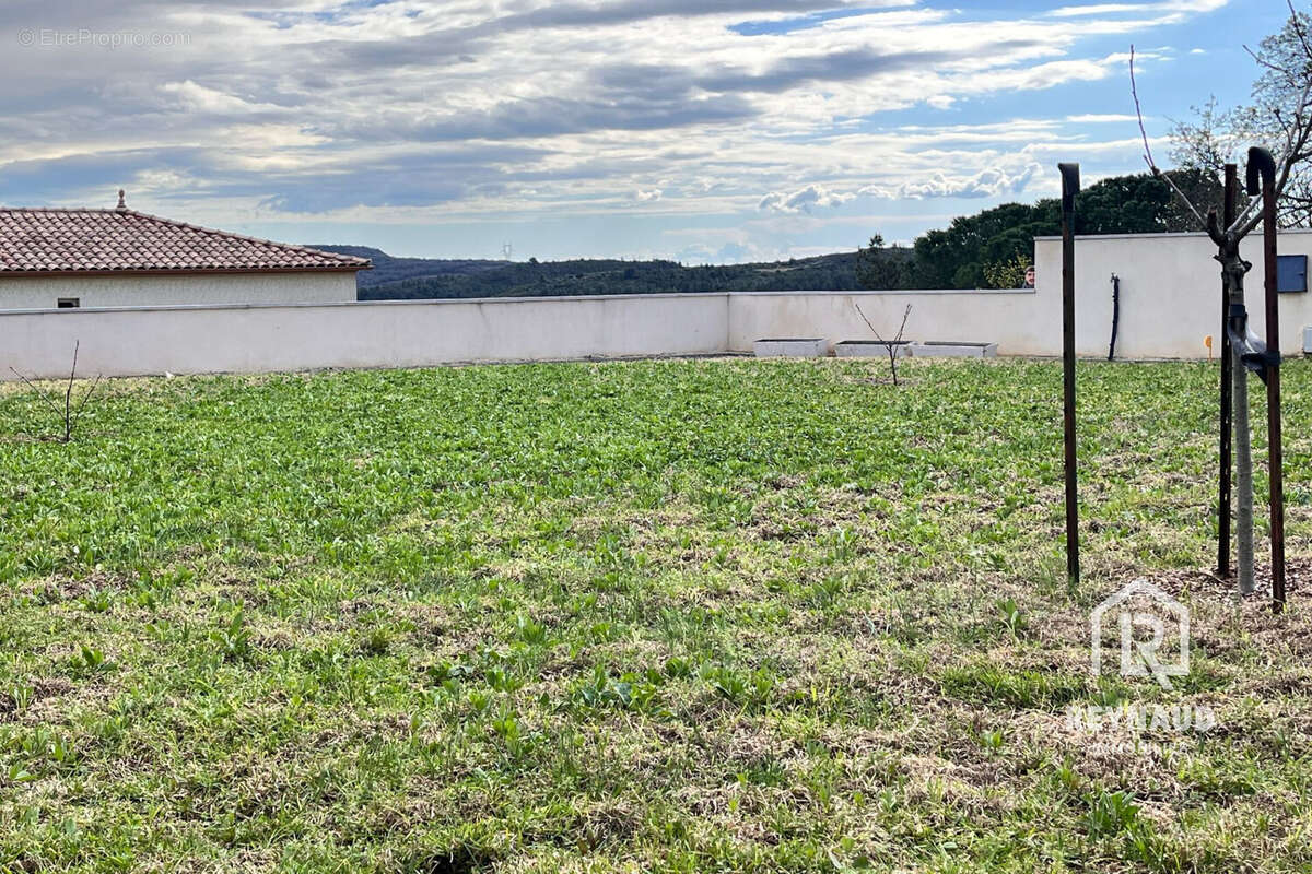 Terrain à CLERMONT-L'HERAULT