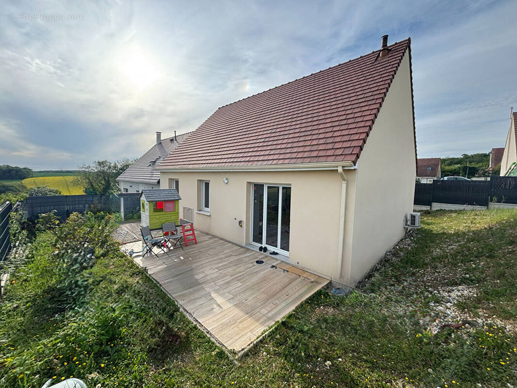 Maison à SAINTE-GENEVIEVE