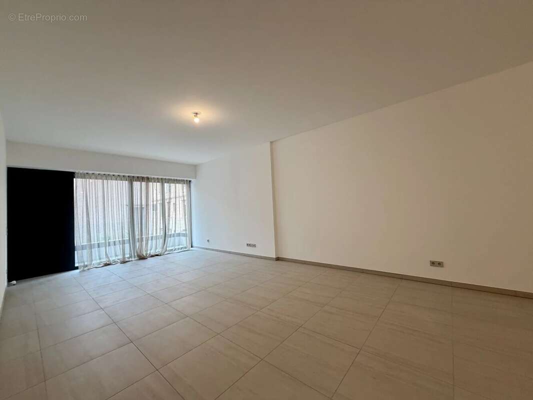 Appartement à BEAUSOLEIL