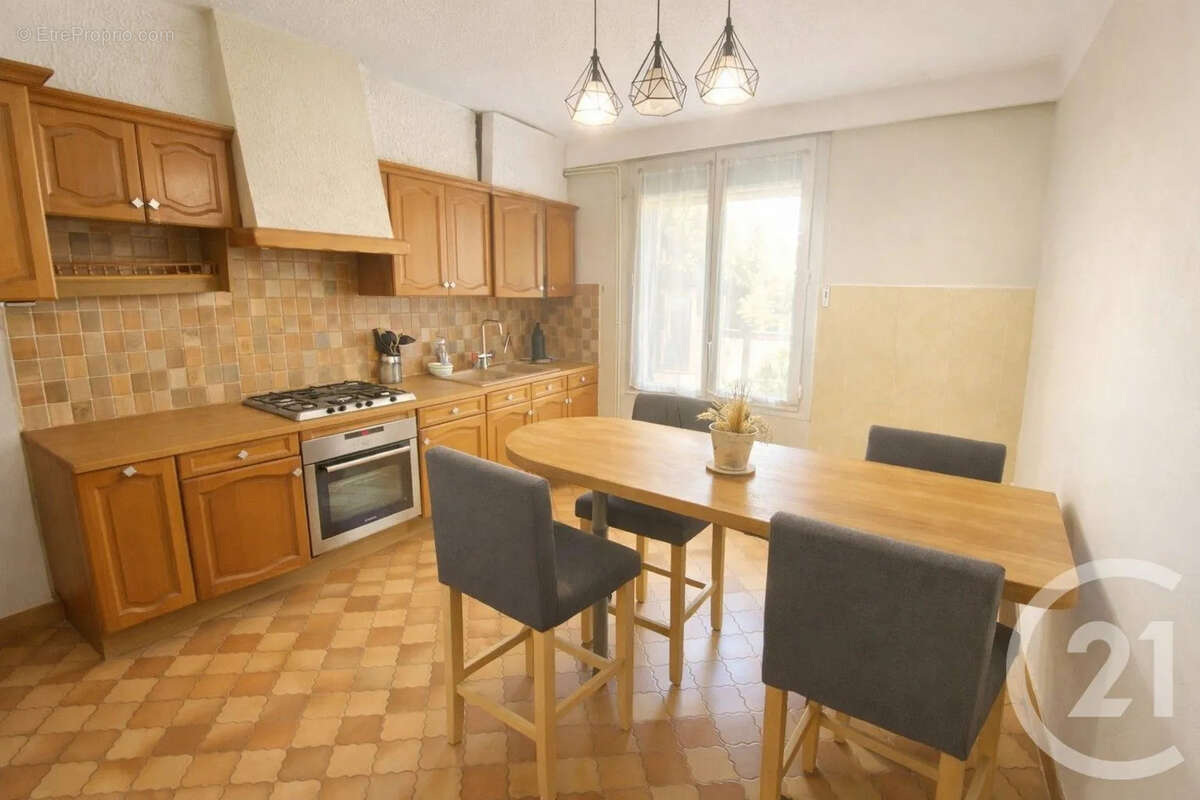 Appartement 76 m² à Toulon  - photo 3