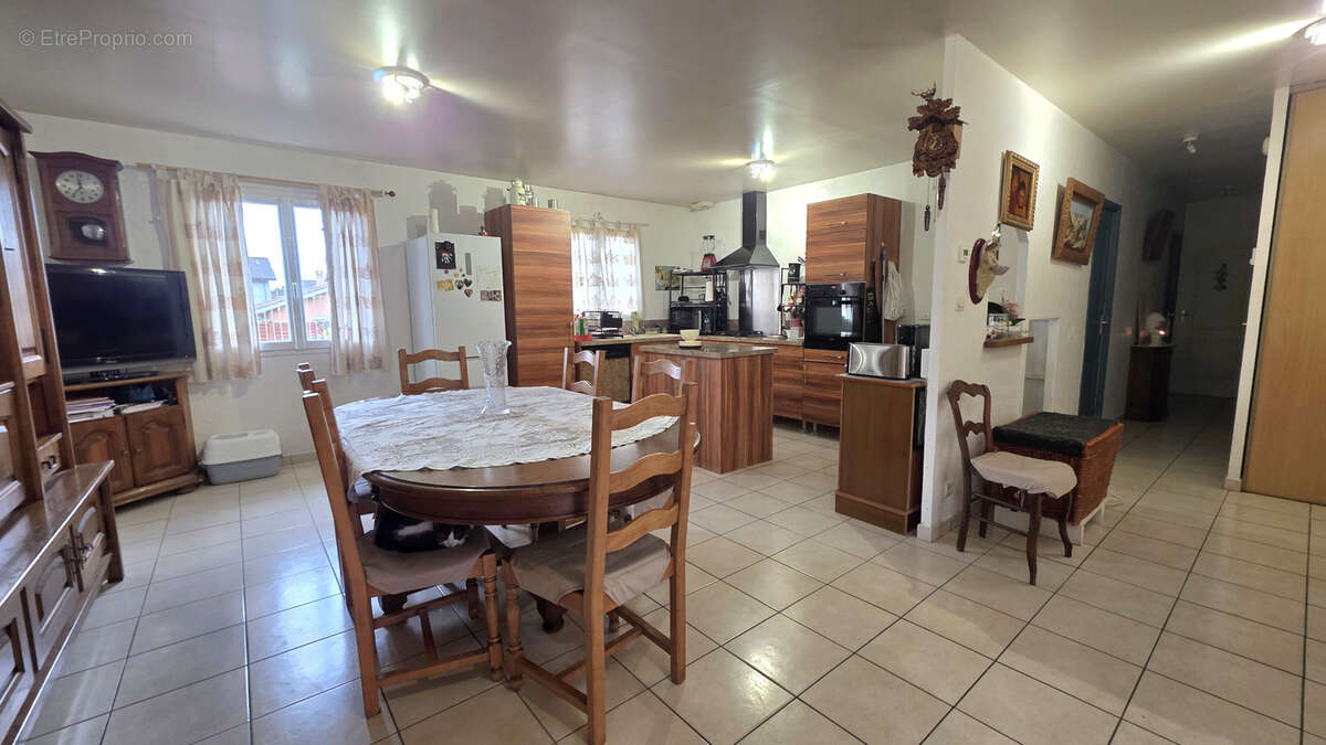 Maison à CHARVIEU-CHAVAGNEUX
