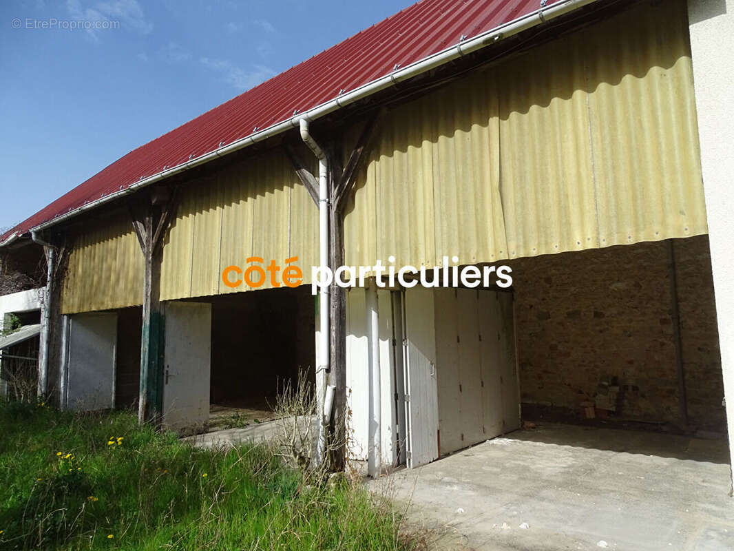 Maison à SAINT-CHRISTOPHE-EN-BOUCHERIE