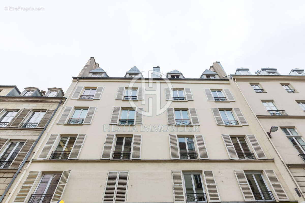 Appartement à PARIS-10E