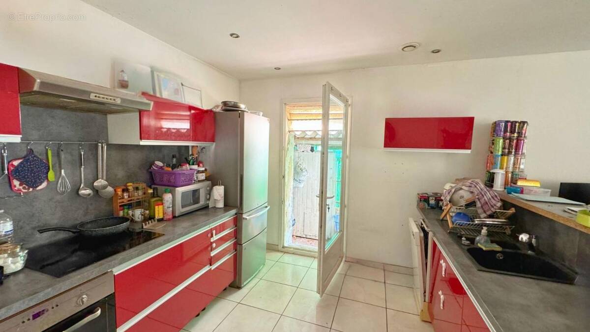 Maison à SAINT-ESTEVE