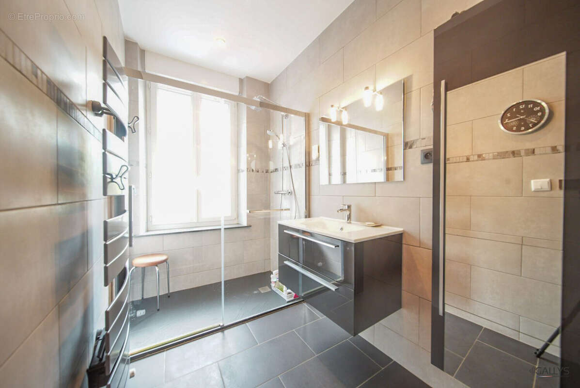 Maison à AUDUN-LE-TICHE