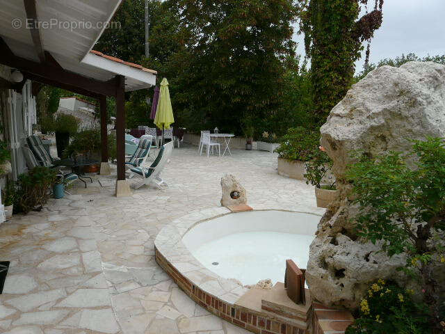 Ensemble de carractere - photo 7