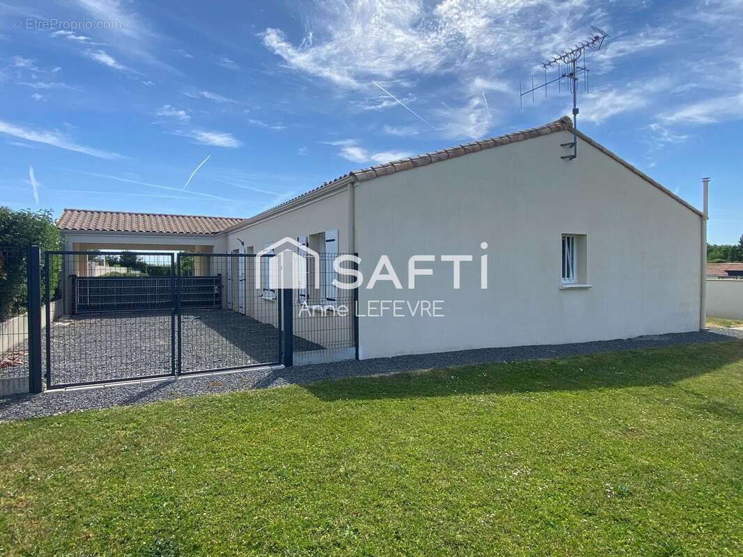 Maison 117 m² à Le Bourdet  - photo 2