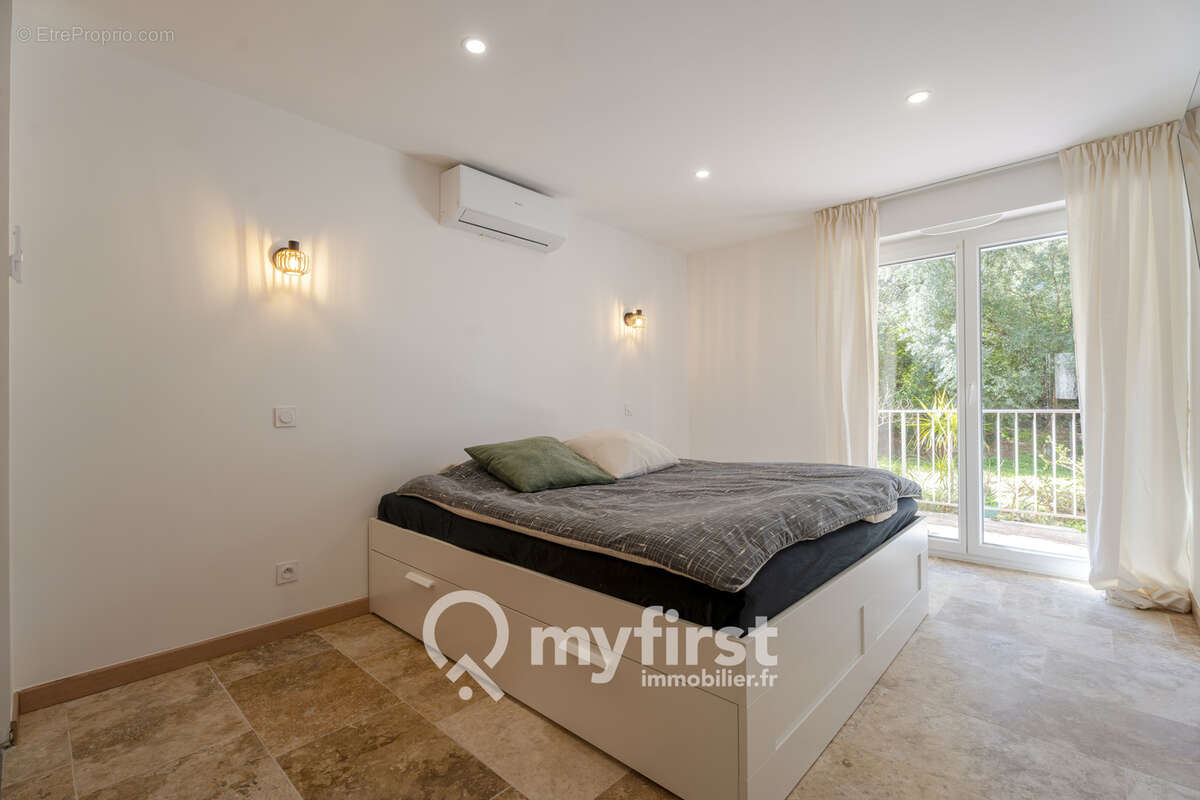 Appartement contemporain avec piscine et tennis. - photo 19