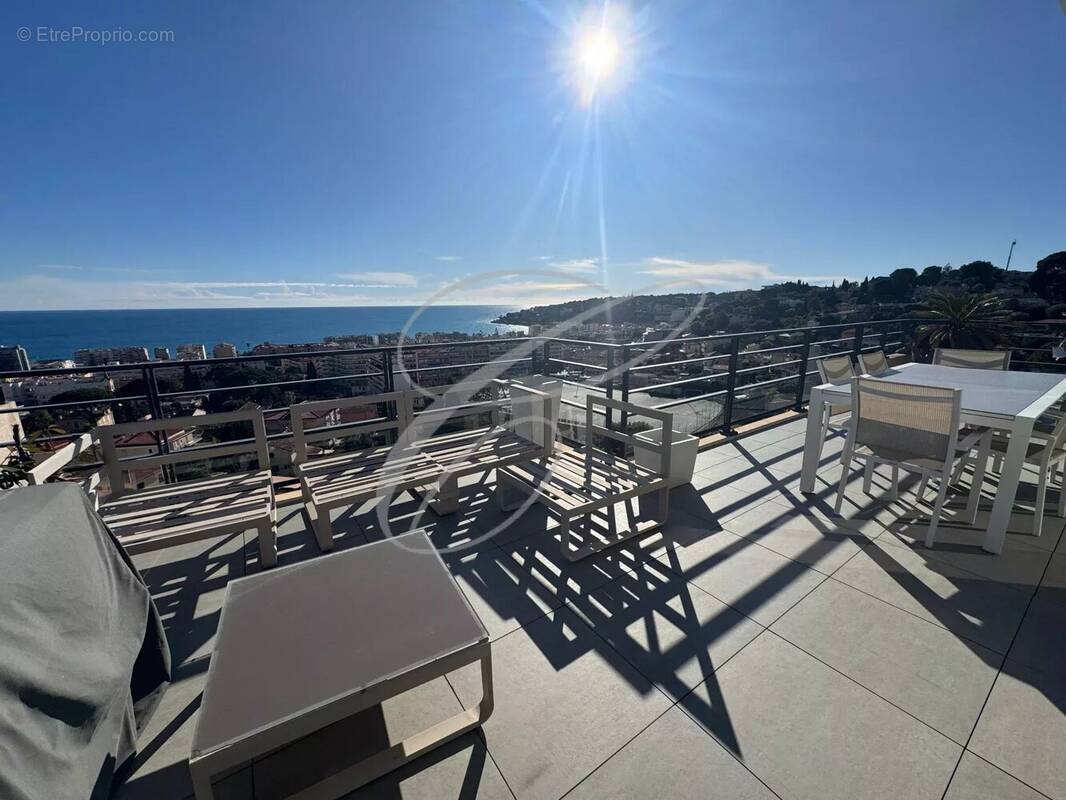 Appartement à ROQUEBRUNE-CAP-MARTIN