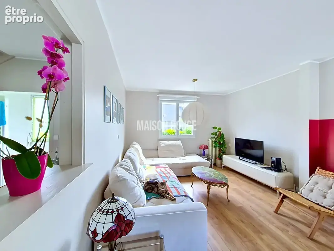Maison rénovée 4 chambres avec sous-sol et jardin - Quartier calme proche du centre-ville  de DINAN - photo 7