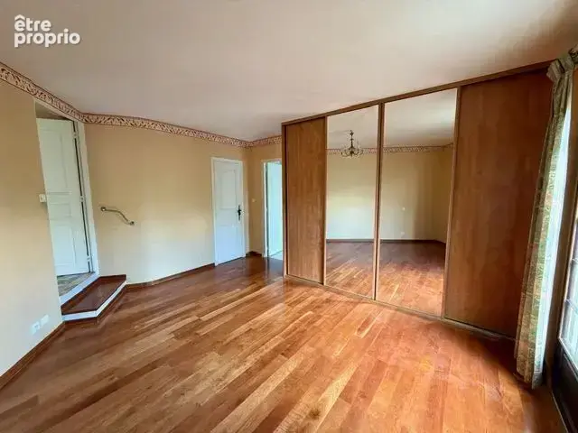 Maison 224 m² à Lunel  - photo 4