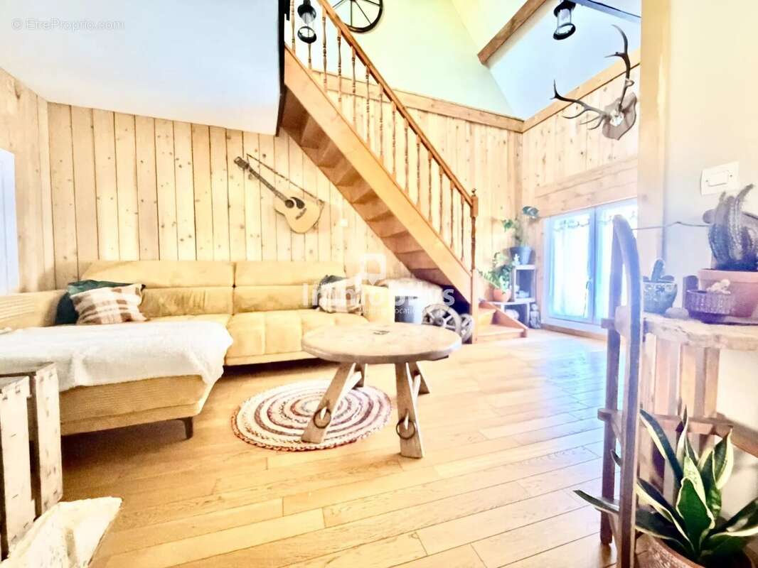 Maison à PECQUENCOURT