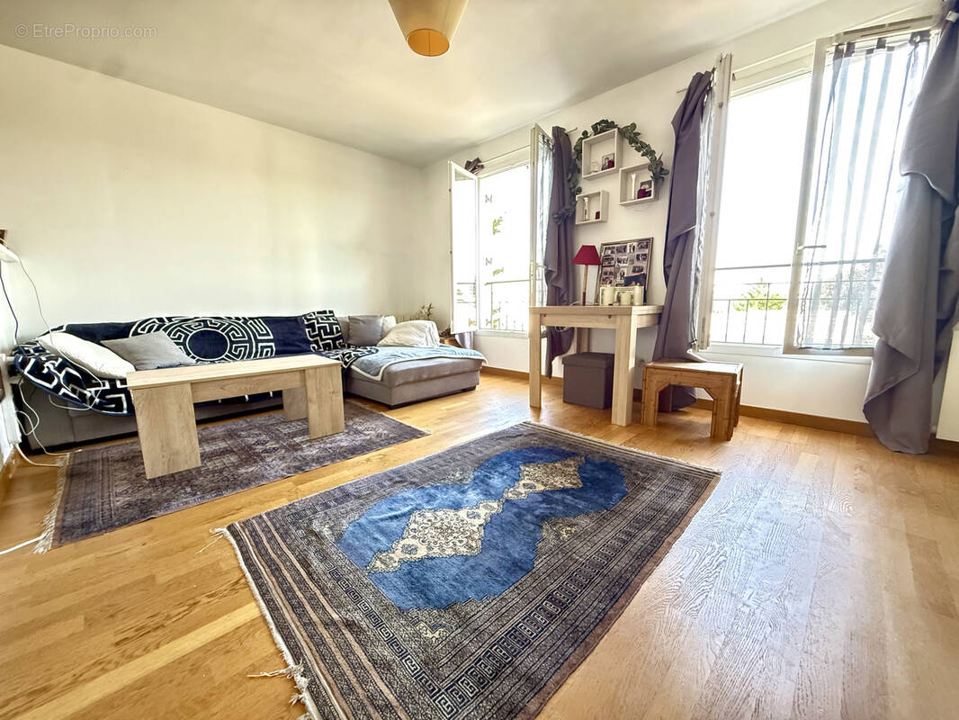 Appartement à LIVRY-GARGAN