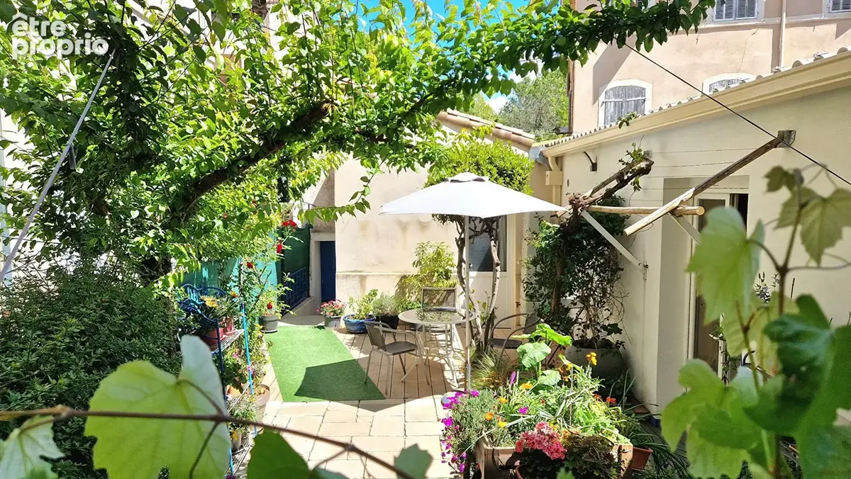 Appartement à VALREAS