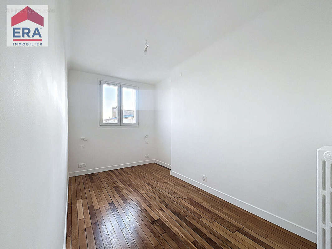 Appartement à CHARENTON-LE-PONT