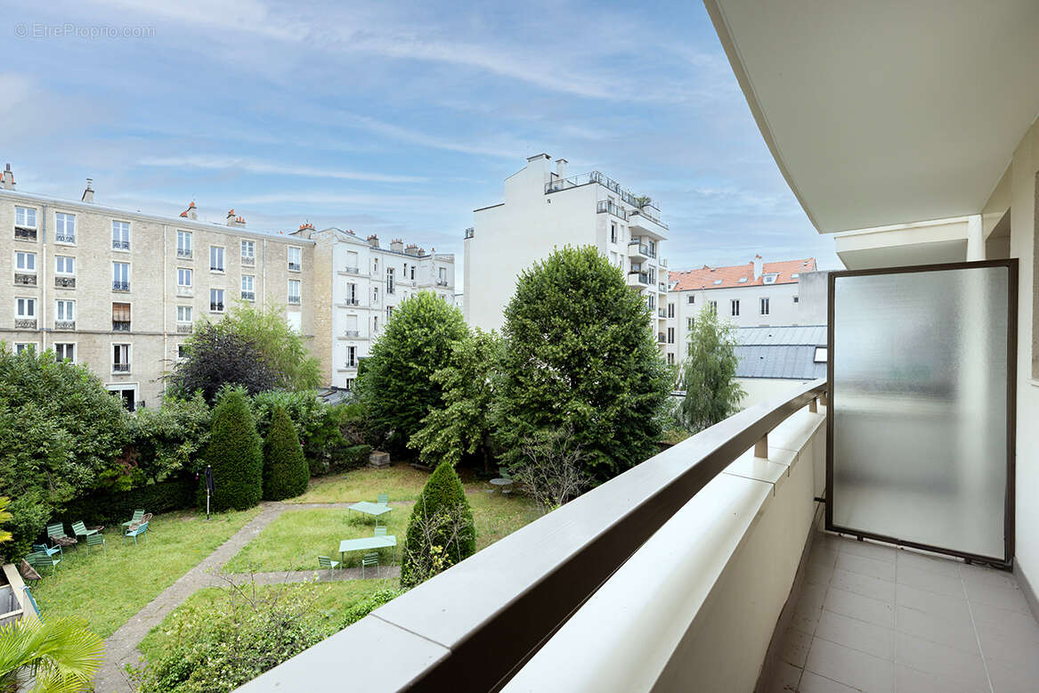 Levallois - studio avec balcon - 319 000 euros fai - photo 7