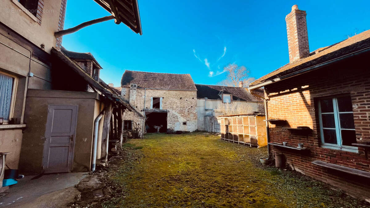 Maison à DYE