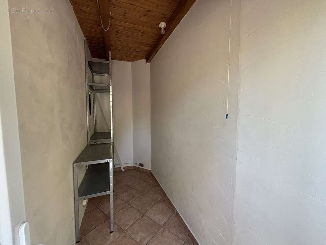 Maison 72 m² à Genissieux  - photo 9