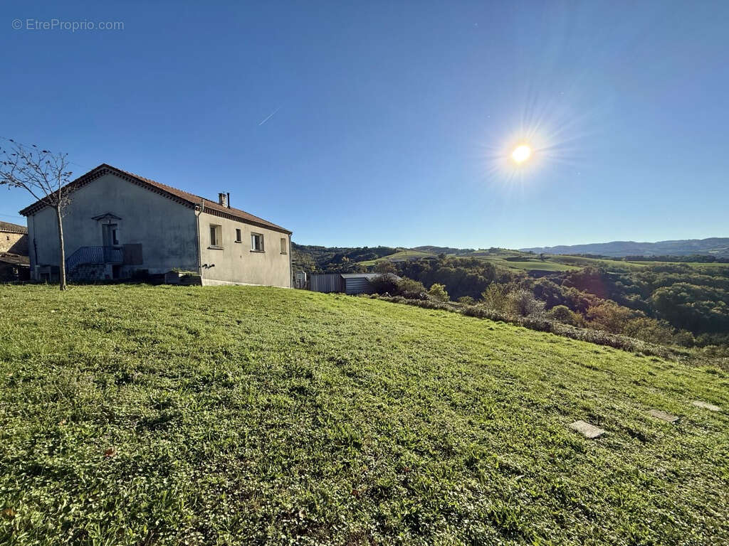 Maison à PLATS