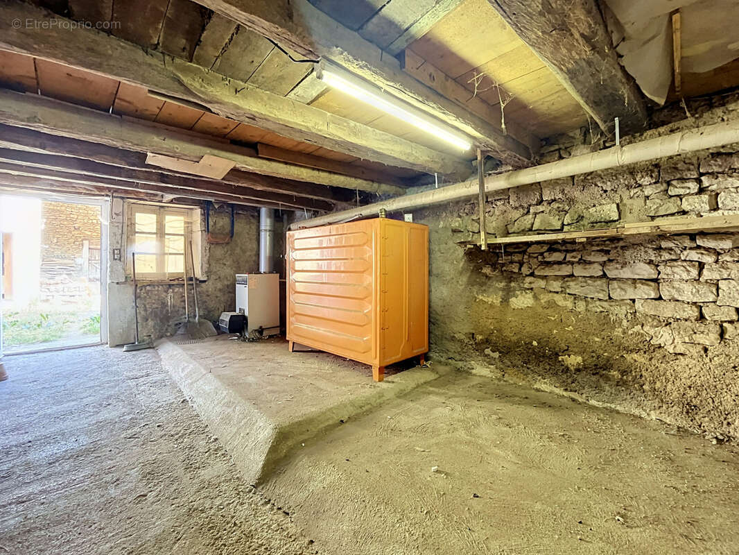 Maison de village à conforter - photo 8