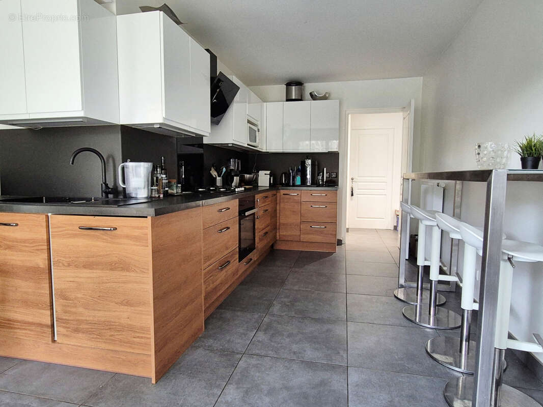 Appartement à FONTAINES-SUR-SAONE