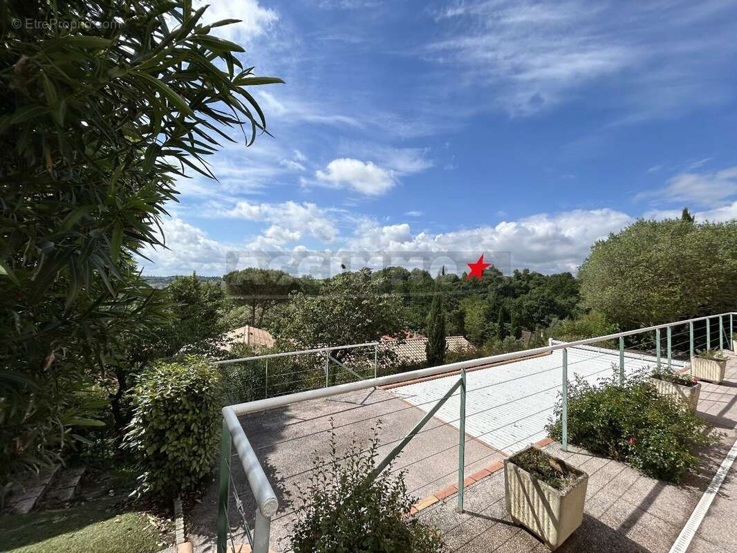 Maison à DREMIL-LAFAGE