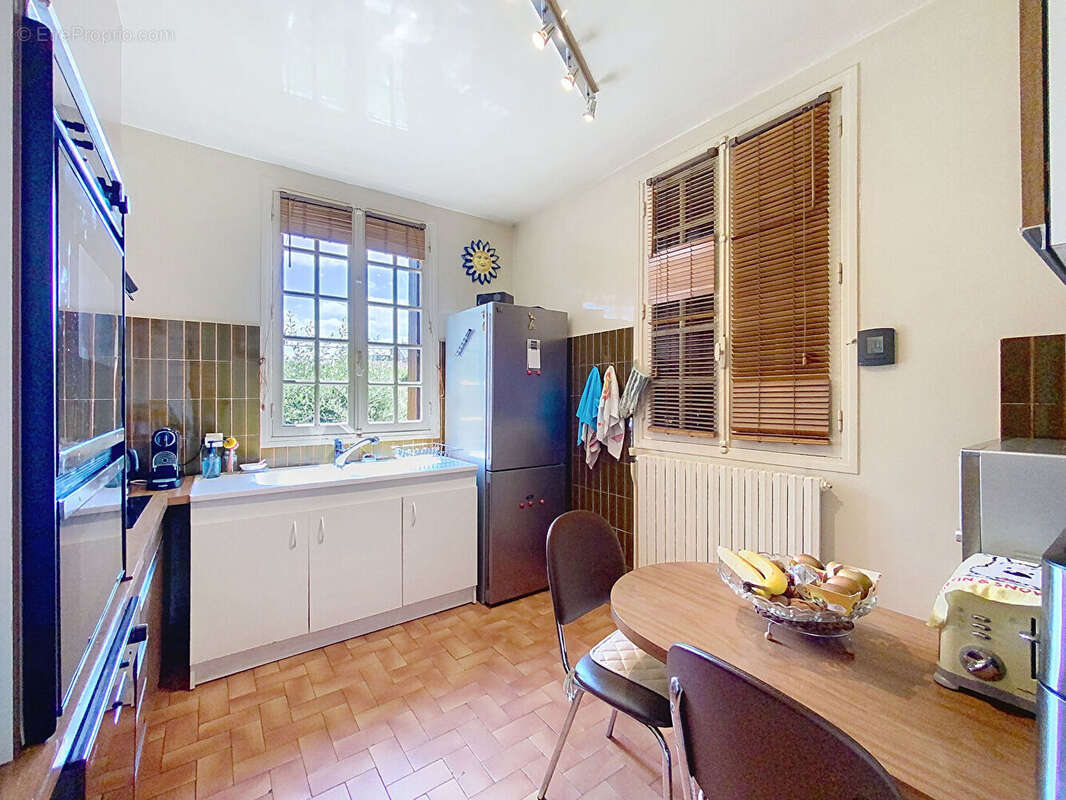 Maison à SAINT-MAUR-DES-FOSSES