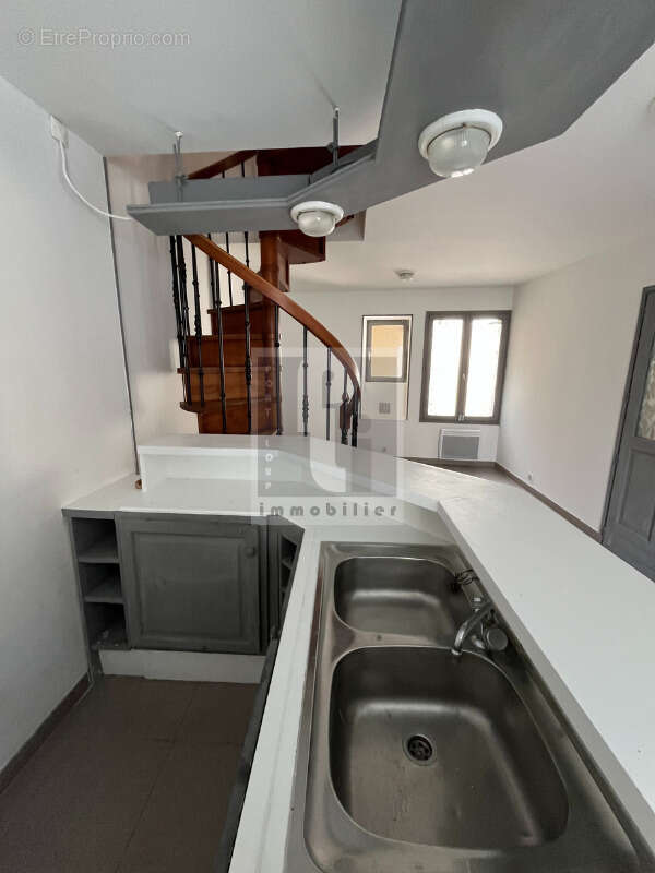 Appartement 3 pièces en duplex - photo 2