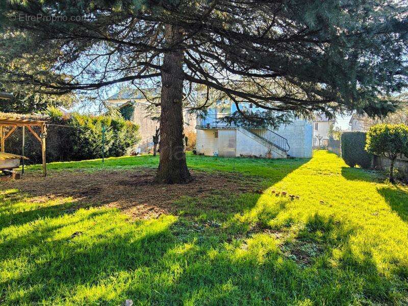 Maison à SAUZE-VAUSSAIS