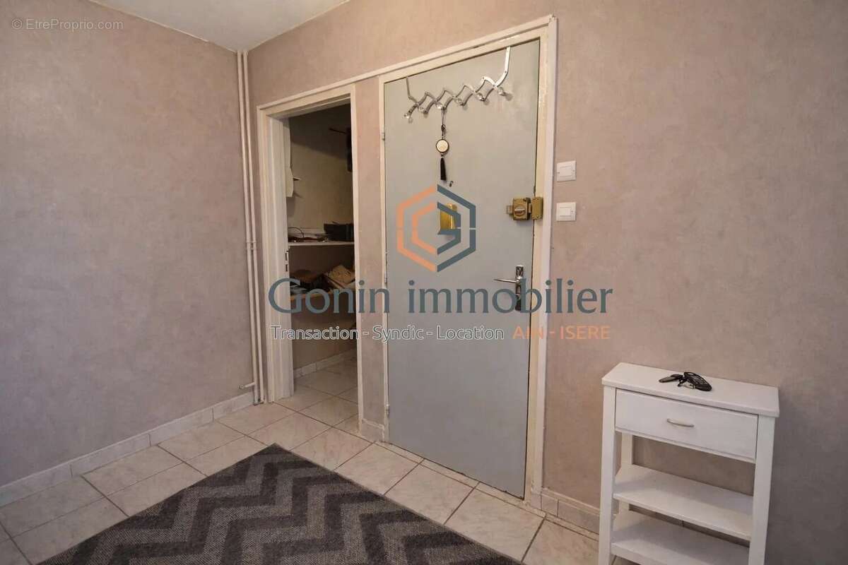 Appartement à SAINT-MAURICE-DE-BEYNOST