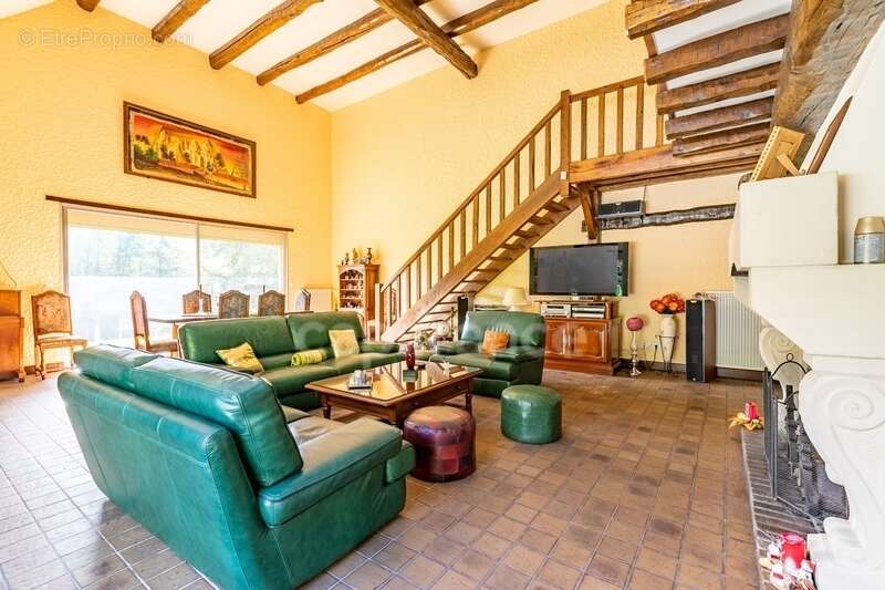 Maison à CHEZY-SUR-MARNE