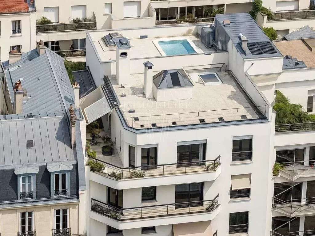 Appartement à PARIS-15E