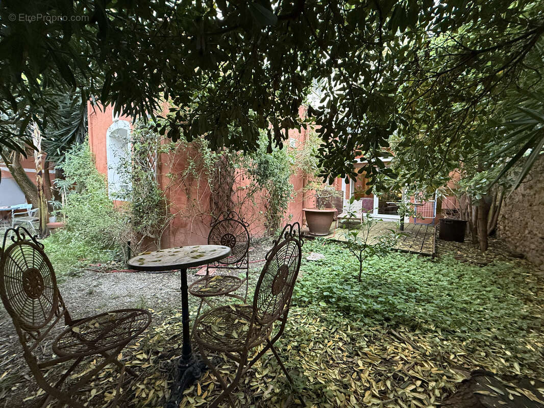 Coeur de ville - appartement de charme en rez de jardin -  pyrenees orientales - photo 10