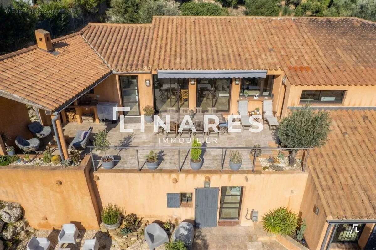 Maison à LA CADIERE-D'AZUR