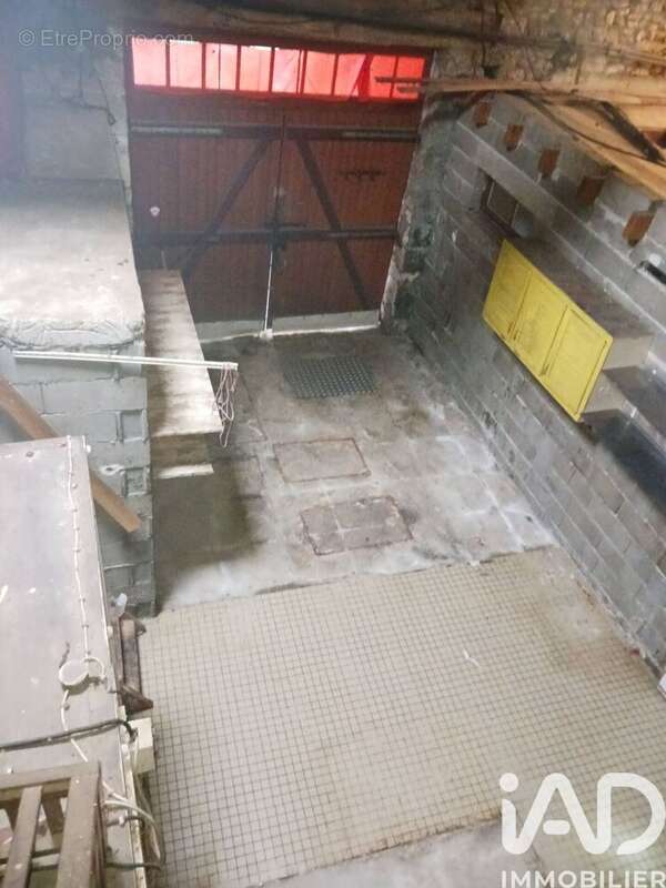 Photo 6 - Commerce à USSON-DU-POITOU