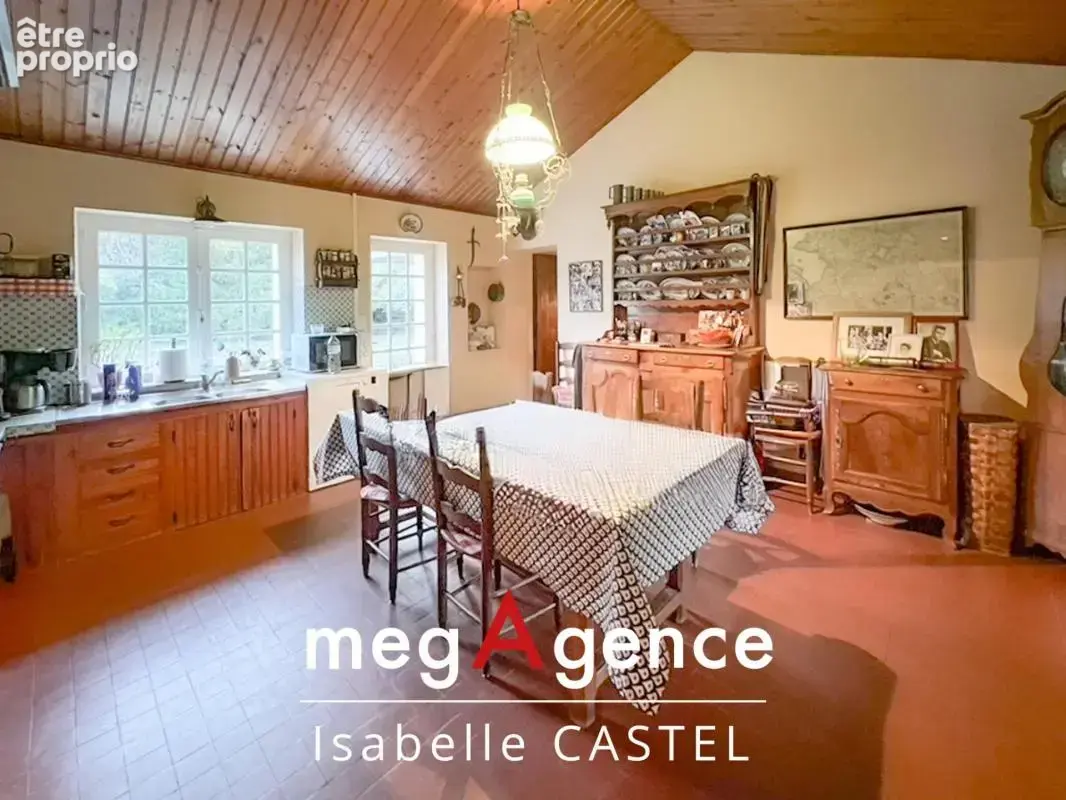Une propriété rare à La Barre-de-Monts : 175 m² habitables, 6 500 m² de terrain et la plage accessible à pied - photo 2