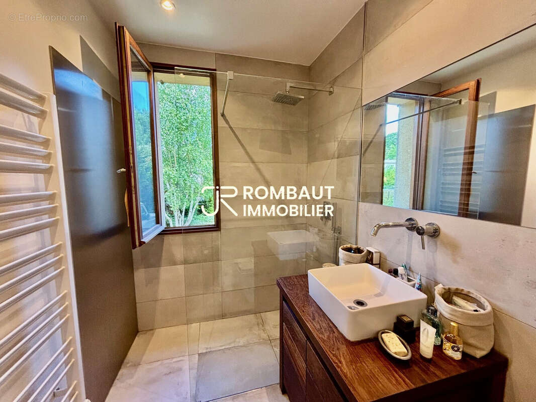 Maison à LA CELLE-SAINT-CLOUD