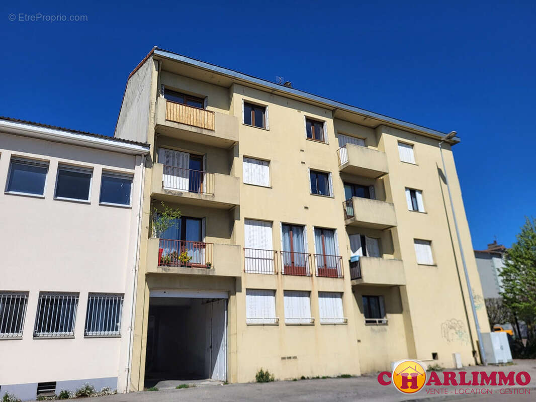 Appartement à SAINT-JUNIEN
