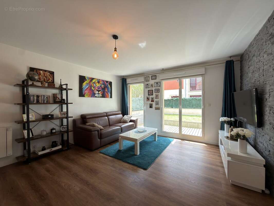 Appartement à NOYAL-CHATILLON-SUR-SEICHE