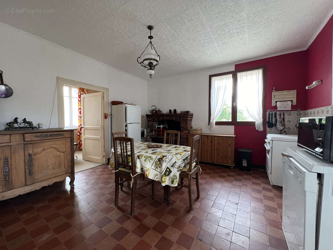 Maison à GROSBREUIL