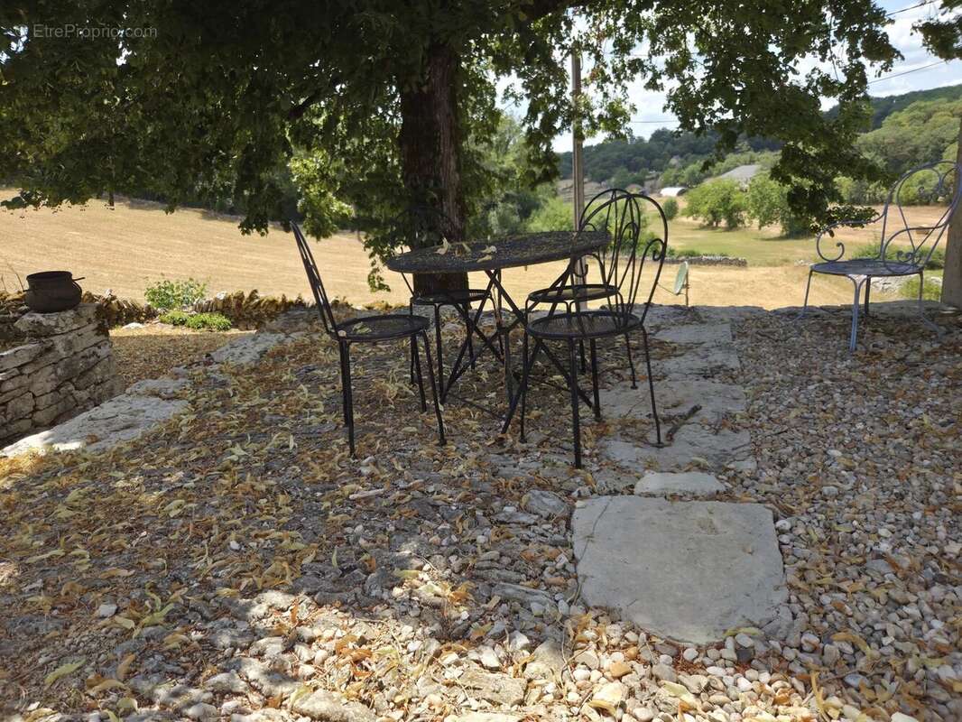 Maison 110 m² à Lauzes  - photo 15