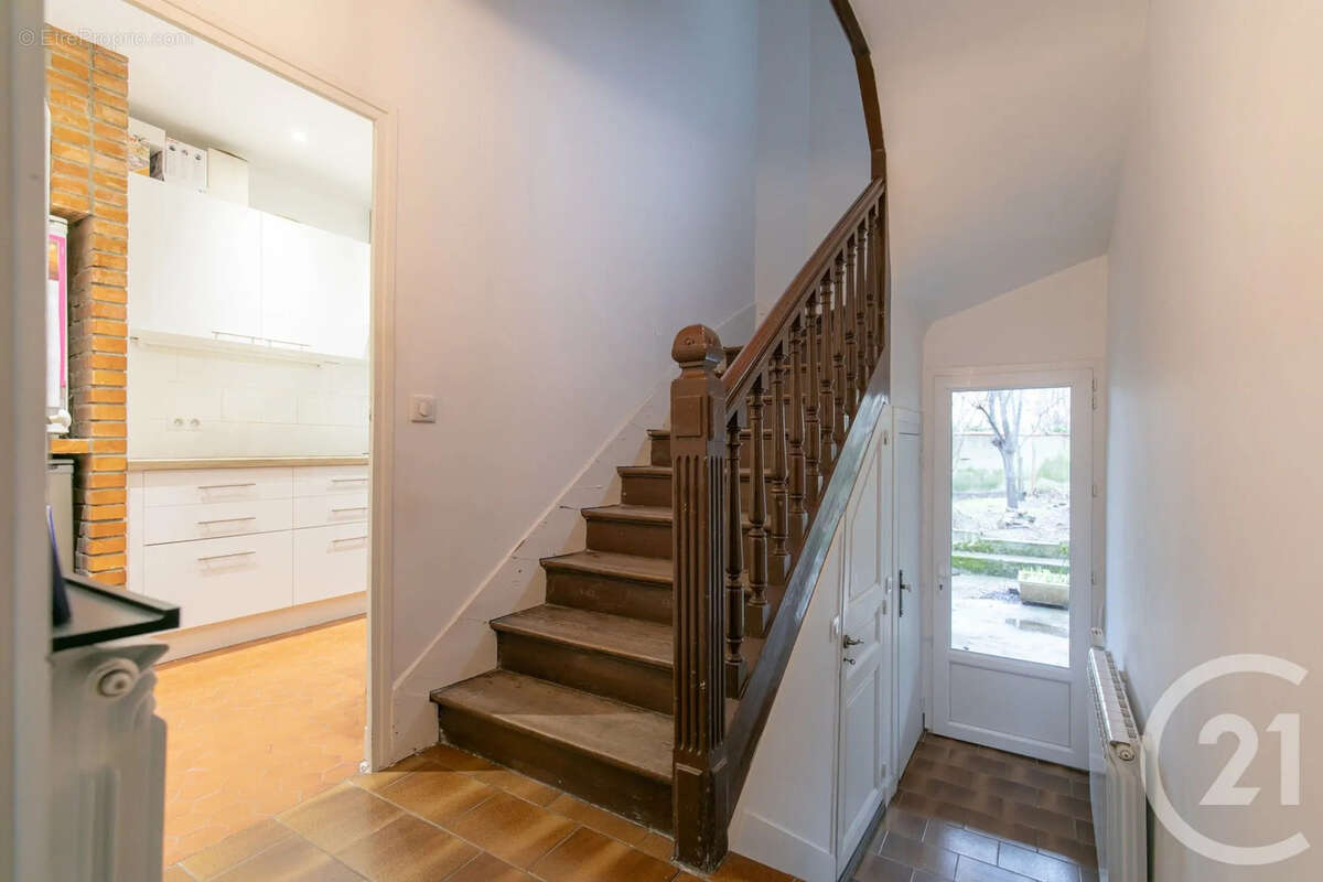 Maison à SAINT-MAUR-DES-FOSSES