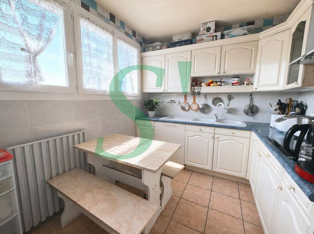 Maison 91 m² à Gisors  - photo 4