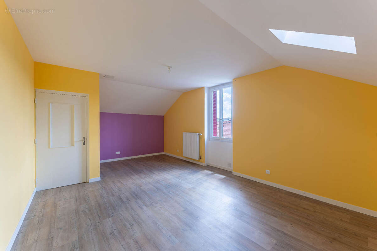 Maison à CLERMONT-FERRAND