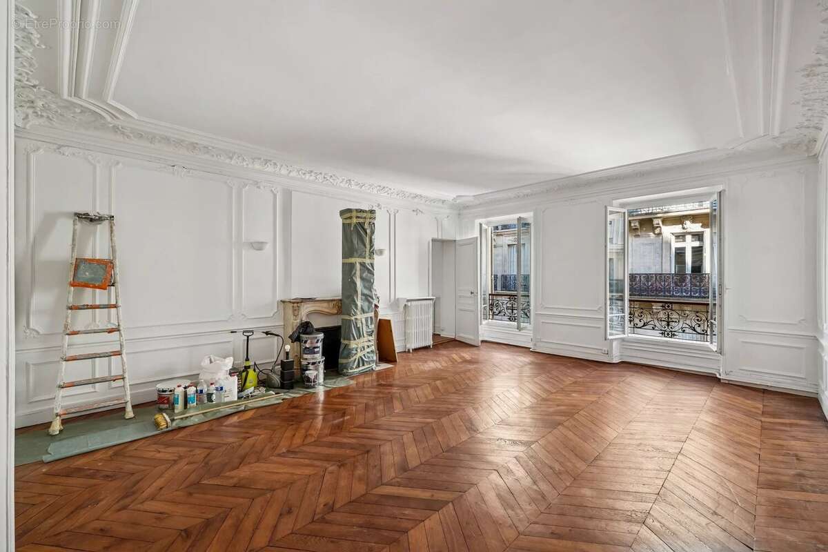 Appartement à PARIS-9E