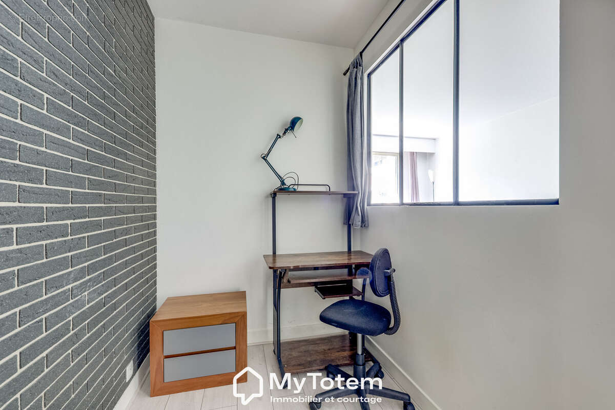 Appartement à PARIS-10E