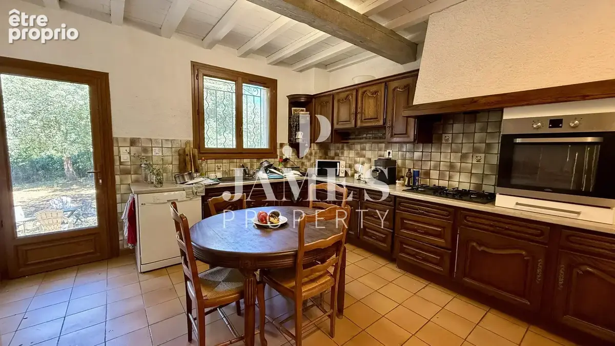 Maison 5 pièces 160 m² à vendre à Eygalieres (13810) - photo 6