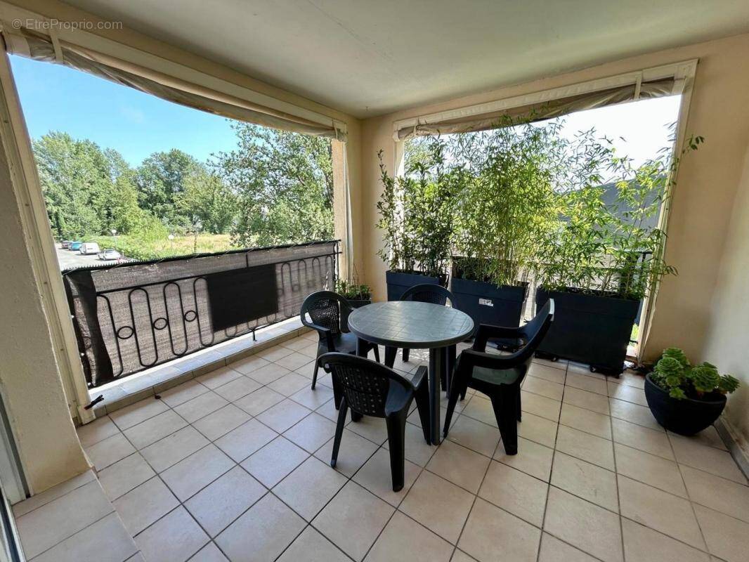 Appartement à GRIMAUD
