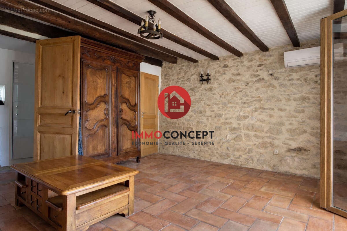 Maison à SAUVETERRE