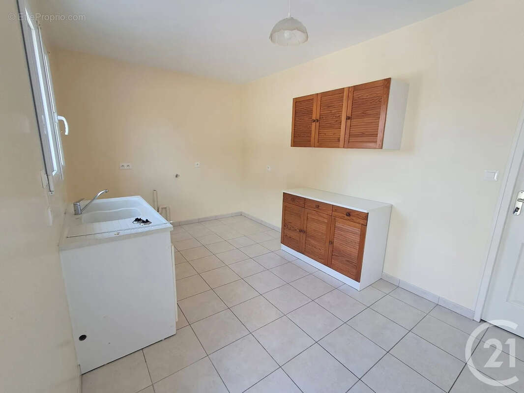 Maison 122 m² à Talmont-Saint-Hilaire  - photo 7